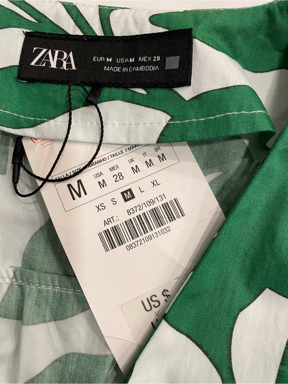 Zara belted green and white leaf pattern printed Midi Dress (Style 8372/109). - Picture 7 of 11